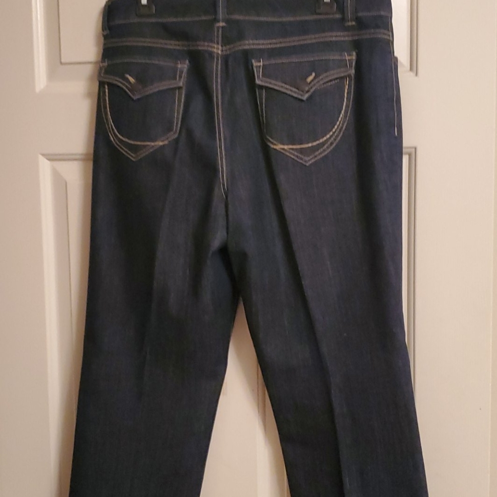 Jeans - Picture 3 of 3